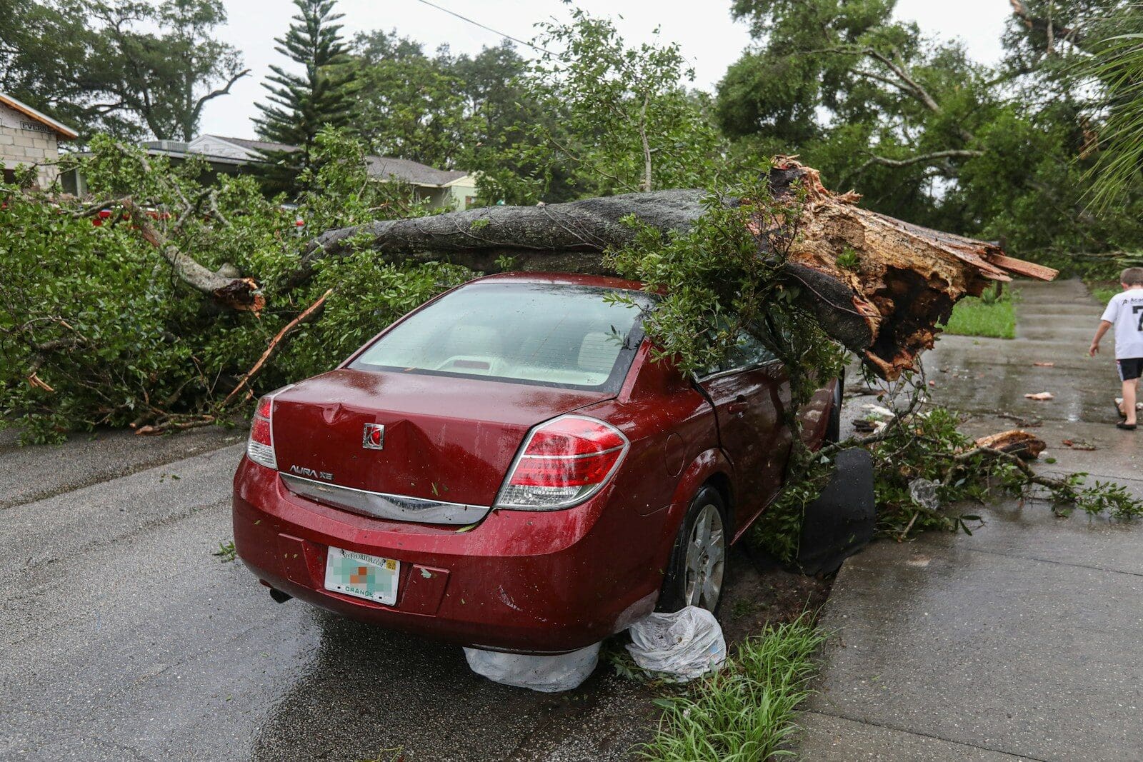 What Happens to Your Car Insurance If a Hurricane Damages Your Vehicle While Parked on a Street?